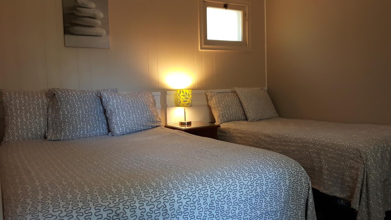 Balm Beach Resort And Motel Bagian luar foto